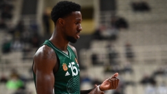 Ουάιτ: «Οι διαιτητές έχουν δύσκολη δουλειά, αλλά πρέπει να την κάνουν... κρατάω τις σκέψεις μου για μένα»