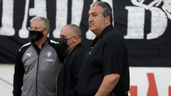 Μπούσης σε παίκτες: «Είμαστε μεγάλη ομάδα. Πιστέψτε στον εαυτό σας. Πιστέψτε στην ομάδα μας»