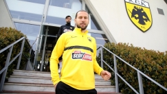 Ο Κριχόβιακ πήγε δύο ώρες νωρίτερα στην πρώτη του προπόνηση με την ΑΕΚ (vids)