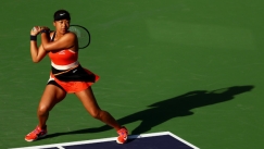 Συνεχίζει η Οσάκα στο Indian Wells, άνετη πρόκριση για Κύργιο