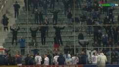 O κόσμος του ΠΑΣ Γιάννινα αποθέωσε τους ποδοσφαιριστές μετά την ισοπαλία στον Βόλο (vid)