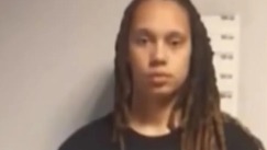 Οι ρωσικές αρχές μοιράστηκαν φωτογραφία της κρατούμενης Μπρίτνεϊ Γκράινερ