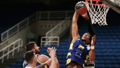 Επέστρεψε ο Σάβατζ στο Λαύριο, αποχωρεί ο Τζέρι Σμιθ