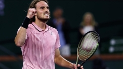 Ο Τσιτσιπάς έκανε τα εύκολα δύσκολα, αλλά προχωρά στο Μαϊάμι Όπεν (vids)