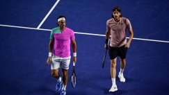 Συνεχίζουν ακάθεκτοι για τη δεύτερη σερί κούπα Τσιτσιπάς και Λόπεθ