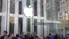 Εργαζόμενοι σε κατάστημα της Apple στη Νέα Υόρκη ξεκίνησαν διαδικασία με στόχο την ίδρυση συνδικάτου