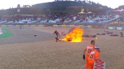 MotoGP: Χάος στην Πορτογαλία με φωτιά, καραμπόλα και εννιά μοτοσικλέτες εκτός πίστας! (vid)