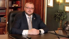 Θρίλερ με πρώην στέλεχος της Gazprombank: Βρέθηκε νεκρό δίπλα στη σύζυγο και το παιδί του