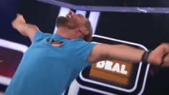 Ο παίκτης που... πετσόκοψε τον τραπεζίτη του Deal και έμεινε με τα δύο μεγαλύτερα ποσά (vid)