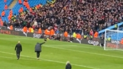 Ο Κλοπ υποκλίθηκε στους οπαδούς της Λίβερπουλ που βρέθηκαν στο «Ετιχαντ» (vid)