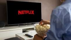 «Βουτιά» για τη μετοχή του Netflix κατά σχεδόν 40% στη Wall Street μετά την απώλεια συνδρομητών