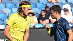 Νίκη για Στέφανο και Πέτρο Τσιτσιπά στο Μόντε Κάρλο