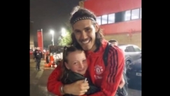 Πιτσιρίκα συναντά το είδωλό της Έντινσον Καβάνι και ξεσπά σε κλάματα (vid)