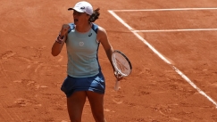 Τράβηξε 31 και συνεχίζει η Σβιόντεκ στο Roland Garros