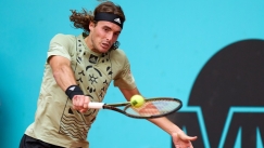 Ο Τσιτσιπάς είχε τον τελευταίο λόγο κόντρα στον Ρούμπλεφ και ημιτελικά στο Όπεν της Μαδρίτης (vids)