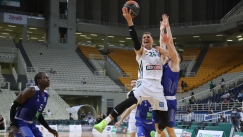 Κρατάει το 1-0 και... ξεχνάει το ματς (vids)