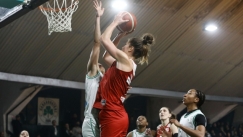 Ο πρώτος τελικός του Ολυμπιακού με τον Παναθηναϊκό στην κεντρική σάλα του ΣΕΦ