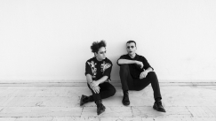 She Past Away: Ονειρική βουτιά στο σκοτάδι της 80’s dark wave! 