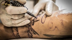 Οι 3 λόγοι που ένας τατουατζής διώχνει έναν πελάτη του