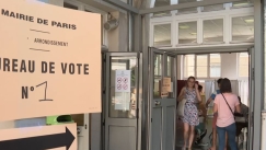 Γαλλικές εκλογές: Οριακό προβάδισμα Μελανσόν στον α' γύρο