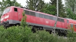 Τέσσερις νεκροί και πάνω από 60 τραυματίες σε εκτροχιασμό τρένου στη Γερμανία (vid)