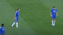 Αναρρώνει μετά από επέμβαση bypass στα 39 του ο Άλεξ! (vid)