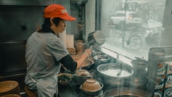 Κινέζικο εστιατόριο γίνεται viral για τις επιθετικές απαντήσεις στις αρνητικές κριτικές των πελατών