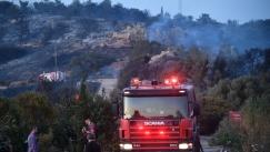 Ενισχύονται οι δυνάμεις που επιχειρούν στην πυρκαγιά σε χορτολιβαδική έκταση στην Γαία Ευβοίας (vid)