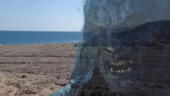Τρόμος σε παραλία της Αιγύπτου: Η θάλασσα ξέβρασε πλάσμα που μοιάζει με τα Ορκ στον «Άρχοντα των Δαχτυλιδιών» (vid)