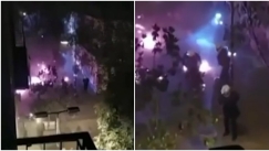 H στιγμή που αστυνομικός καίγεται από μολότοφ στα Εξάρχεια: Δύο άνδρες της ΕΛ.ΑΣ με εγκαύματα (vid)