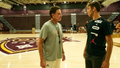 O Πιτίνο συναντήθηκε με τον 16χρονο Γιάννη Φερεντίνο στις εγκαταστάσεις του IONA