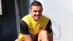 Ιατρικές εξετάσεις ο Γαλανόπουλος και άφιξη Αλέχο στον ΑΠΟΕΛ 