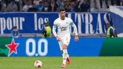 Σε συζητήσεις με τον Αλβάρο Γκονθάλεθ για την ενίσχυση της άμυνας ο Ολυμπιακός