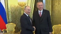 Χέρι-χέρι Πούτιν και Ερντογάν: «Οι ευρωπαίοι εταίροι θα πρέπει να είναι ευγνώμονες στην Τουρκία» (vid)