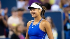 Η Ραντουκάνου νίκησε στον πρώτο αγώνα μετά από 8 μήνες και ξέσπασε σε κλάματα