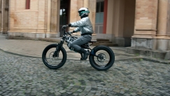 Η BMW αρχίζει συζήτηση για το μέλλον της κινητικότητας (vid)