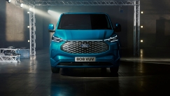 Η Ford παρουσίασε το νέο ηλεκτρικό Transit