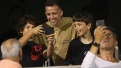 «Πόλος έλξης» ο Μπερνάρ στη Λεωφόρο (vid) 