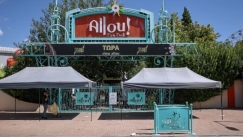 Το Allou Fun Park απαντά για τους επιβάτες σε κάθε βαγόνι: «Τρεις είναι… ενδεικτικά» (vids)