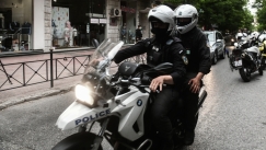 Κινηματογραφική καταδίωξη οχήματος από τις Σέρρες έως τη Θεσσαλονίκη: Έσπασαν τις μπάρες στα διόδια