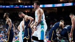 Έξαλλος ο Ντόντσιτς σε time out της Σλοβενίας με βρισιές και μπουκάλια... στον αέρα (vid)