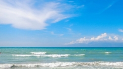 Βελτιωμένος ο καιρός το Σάββατο (3/9), πού θα σημειωθούν τοπικές βροχές (χάρτης & vid)