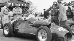 Ο μεγαλύτερος εν ζωή οδηγός της Formula 1 έκλεισε τα 102 (vid)
