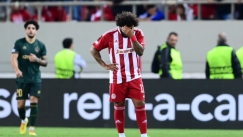 Αποδοκιμασίες και συνθήματα κατά των παικτών του Ολυμπιακού: «βγάλτε τις φανέλες και φύγετε από εδώ»