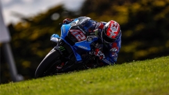 MotoGP Αυστραλίας: Μεγάλη νίκη του Ρινς, βήμα τίτλου από Μπανάια