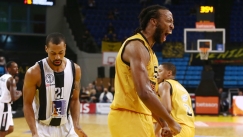 «Βασιλιάς» Ακίλ Μίτσελ και νέα νίκη για την ΑΕΚ (vids)