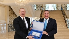 O Πρόεδρος της ΕΟΕ Σπύρος Καπράλος συνάντησε τον Πρόεδρο του Αζερμπαϊτζάν Ιλχάμ Αλίγιεφ