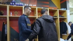 Αμηχανία στην εθνική Πορτογαλίας, ο Φερνάντες χαιρέτησε με το... ζόρι τον Κριστιάνο που τον κοιτούσε «παγωμένος» (vid)
