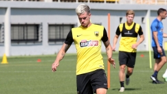 Μισελέν: «Ήταν δύσκολη η προσαρμογή και μου έλειπε η οικογένειά μου στην Ελλάδα»