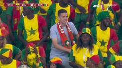 Μαροκινός οπαδός χόρεψε «χωμένος» στην κερκίδα των Σενεγαλέζων (vid)